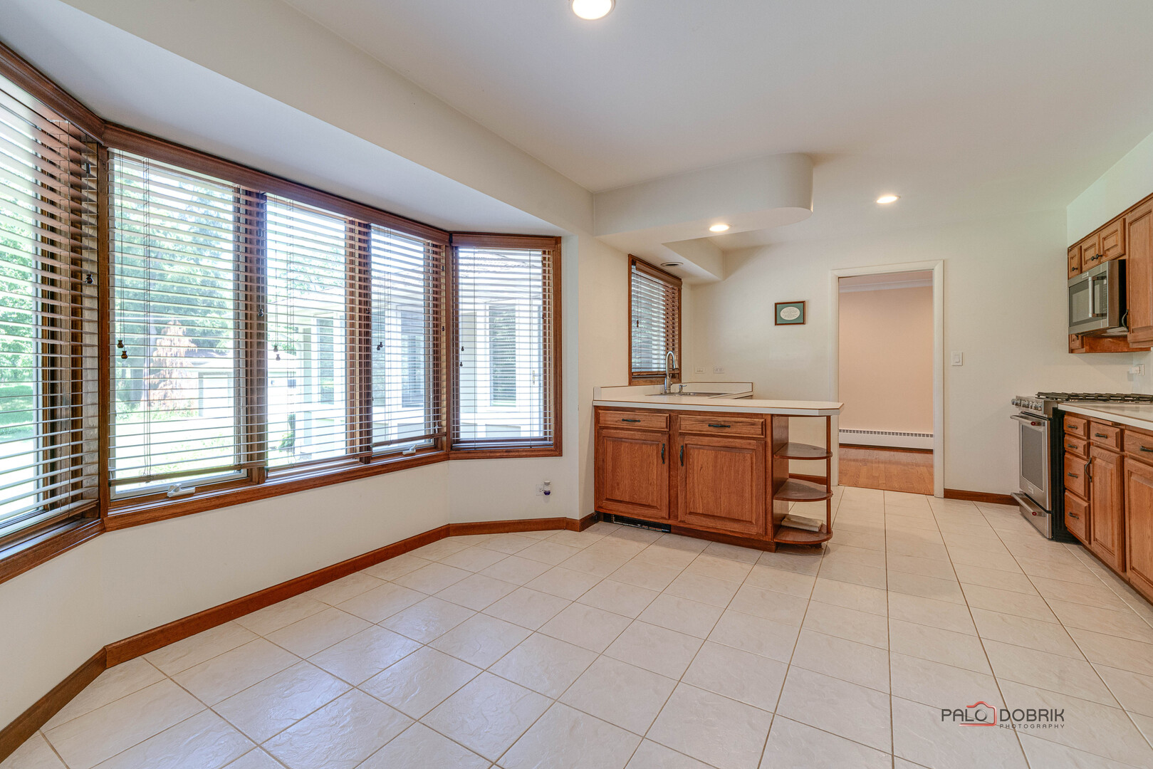 414 Hillcrest Drive, Prospect Heights, IL 60070