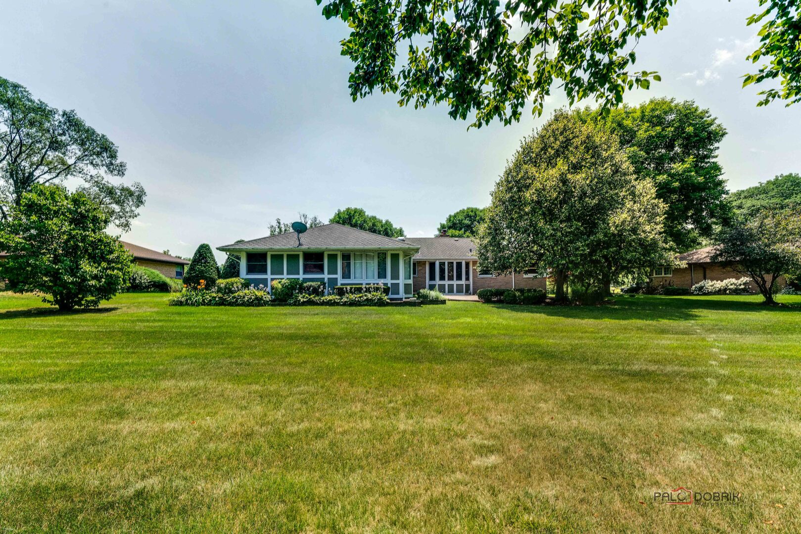 414 Hillcrest Drive, Prospect Heights, IL 60070