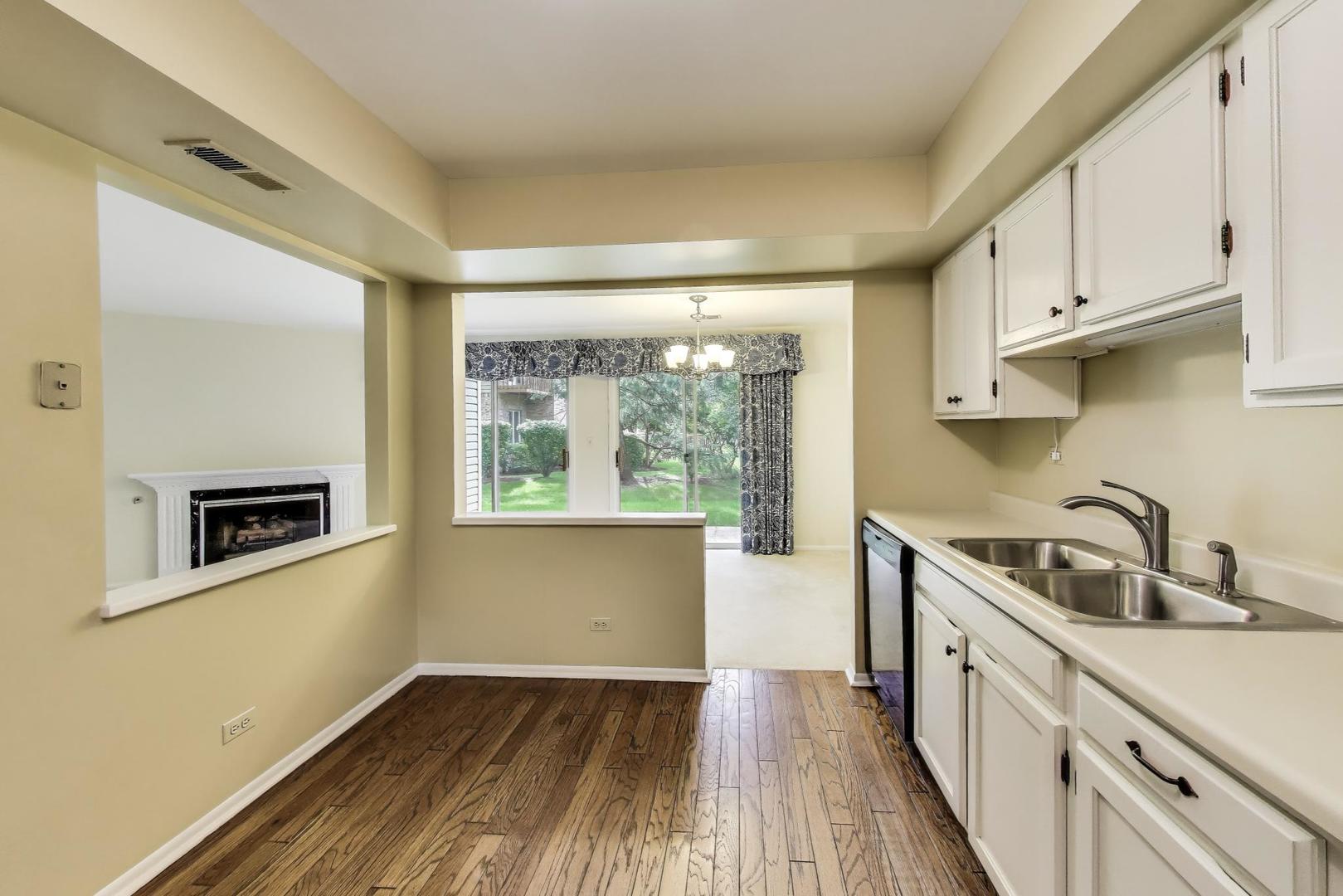 422 58th Place #7, Hinsdale, IL 60521