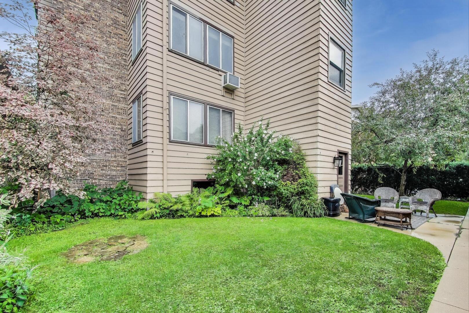 426 Washington Unit 3W Boulevard, Oak Park, IL 60302