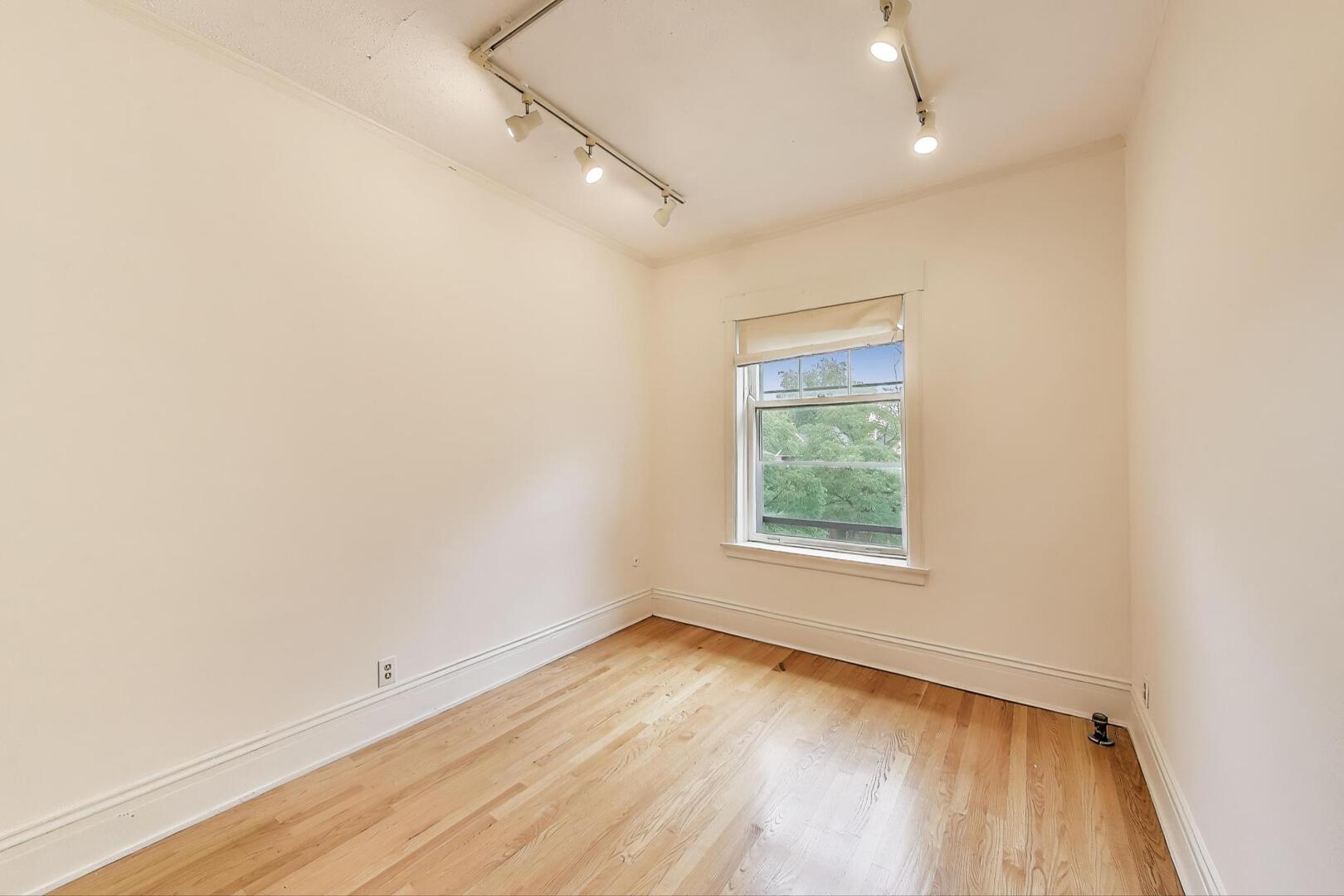 426 Washington Unit 3W Boulevard, Oak Park, IL 60302