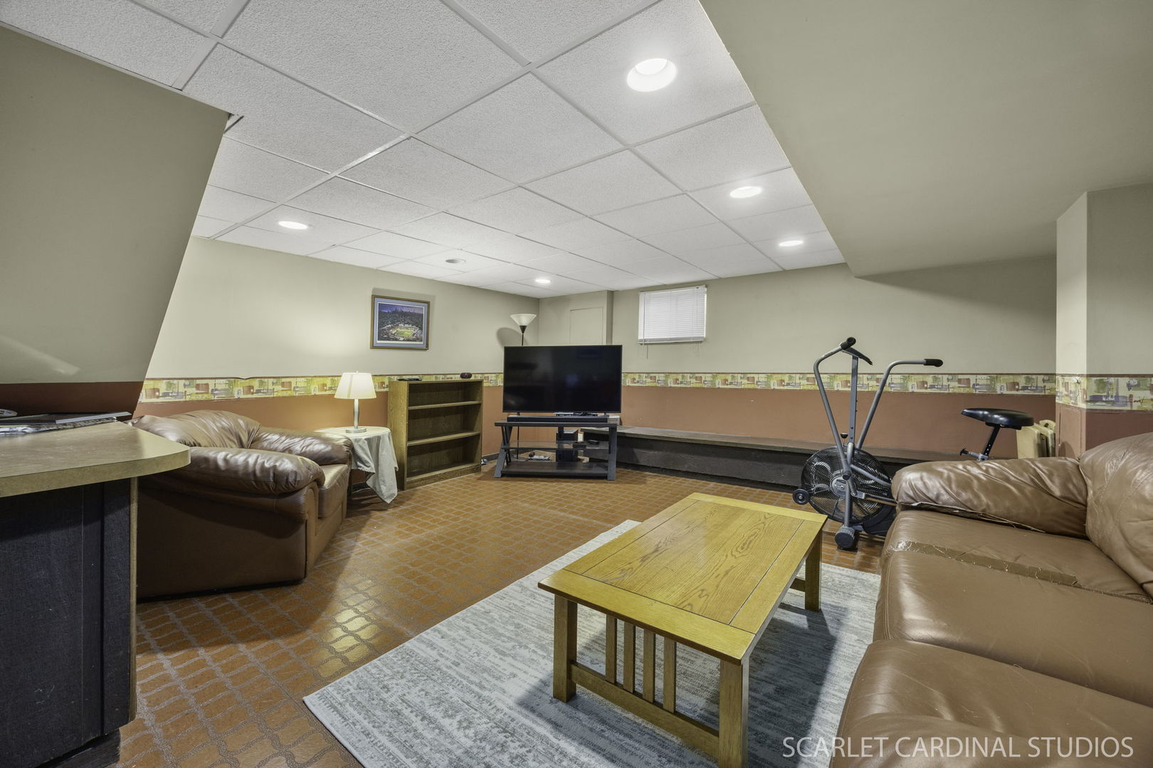 19 E Jackson Street, Villa Park, IL 60181