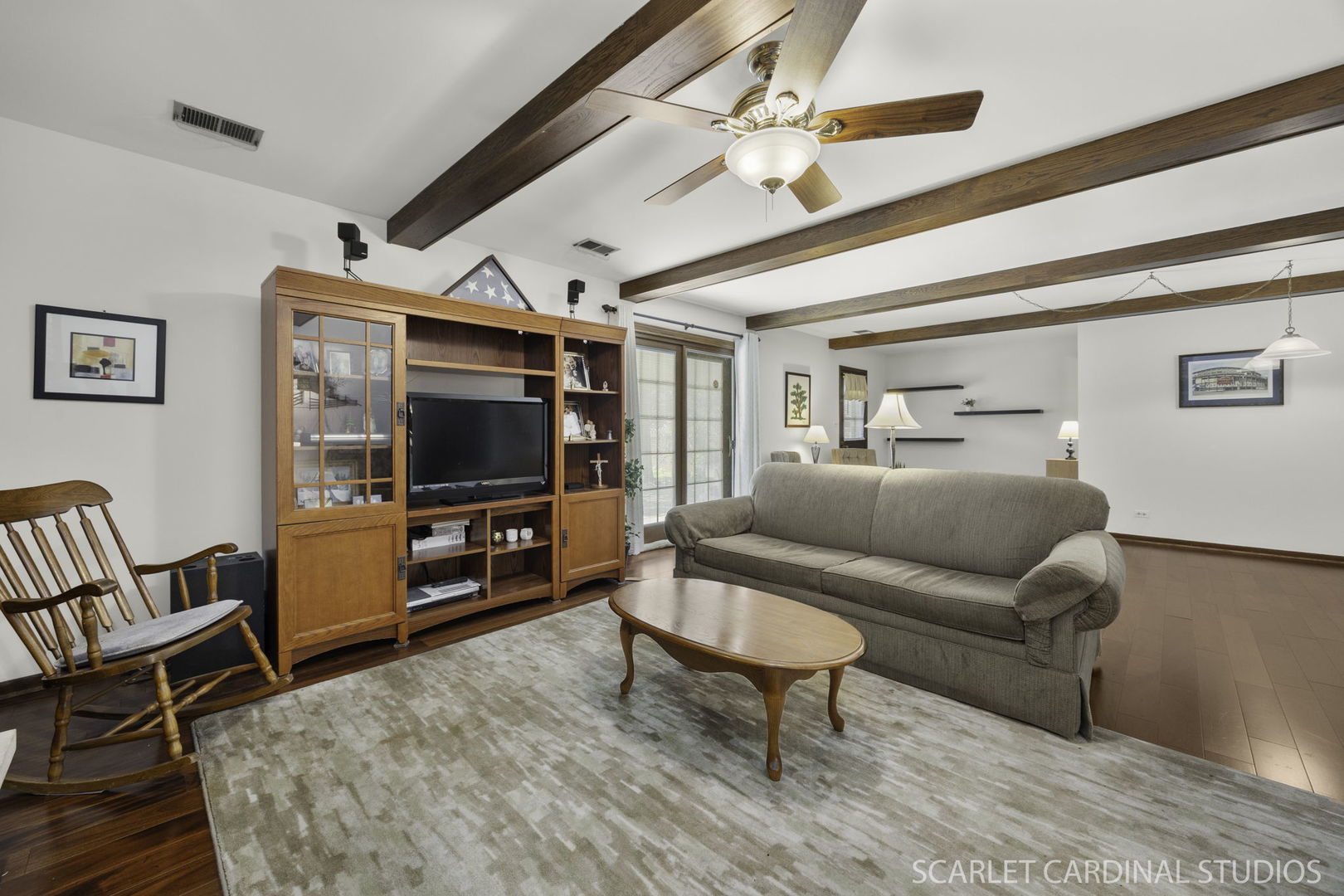 19 E Jackson Street, Villa Park, IL 60181