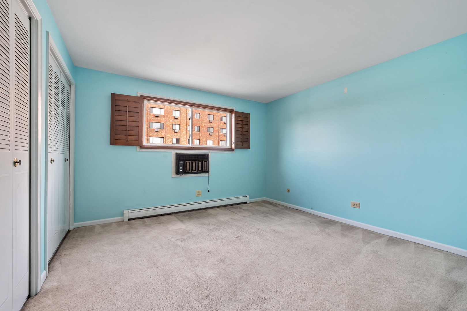 8511 W Catherine Avenue #287, Chicago, IL 60656