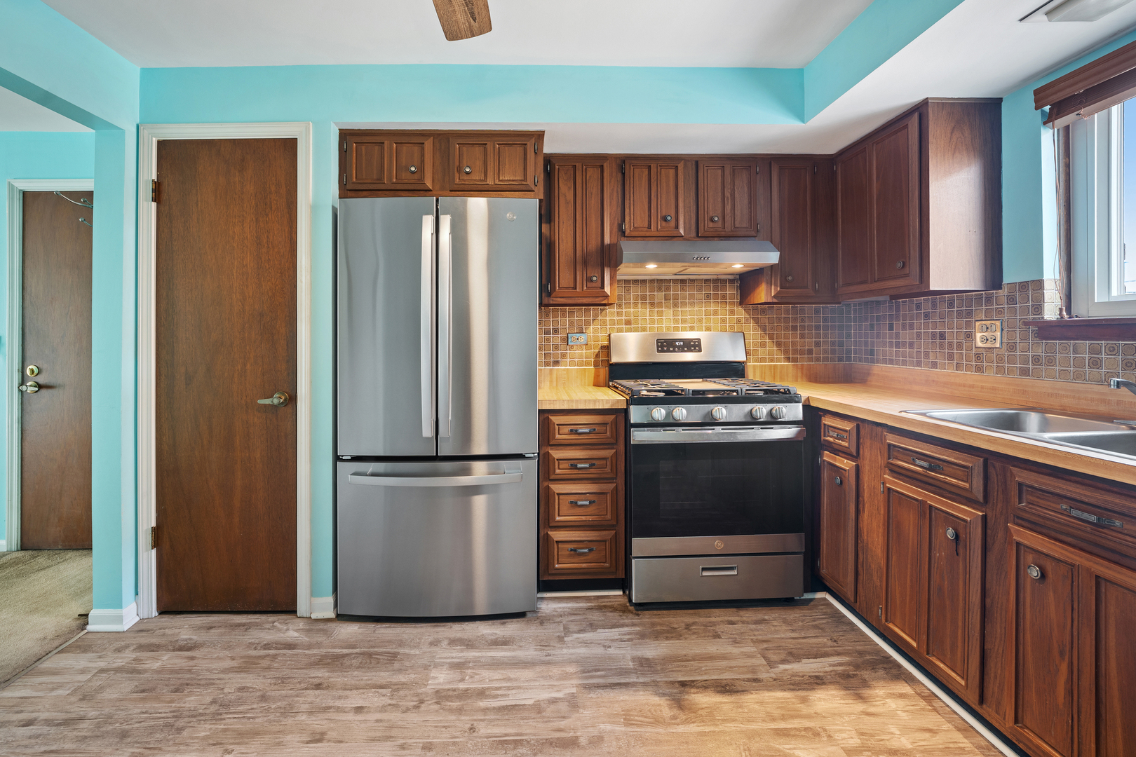 8511 W Catherine Avenue #287, Chicago, IL 60656