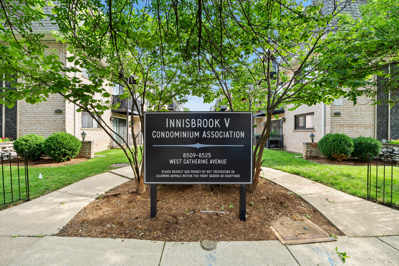 8511 W Catherine Avenue #287, Chicago, IL 60656