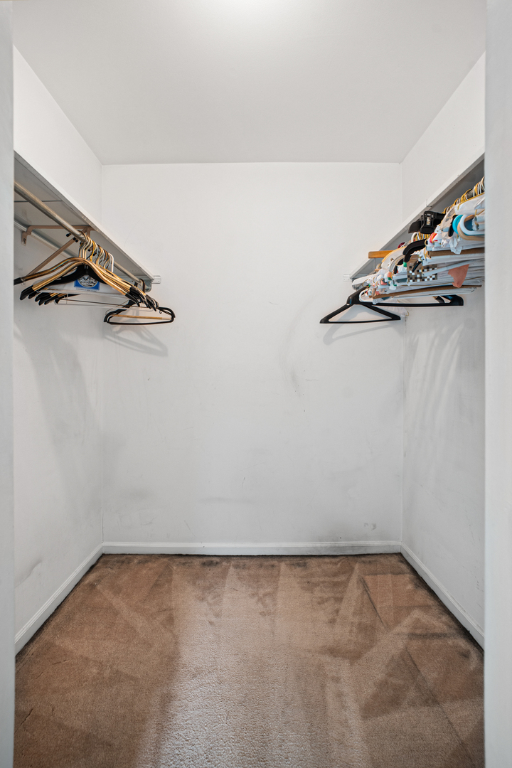 8511 W Catherine Avenue #287, Chicago, IL 60656