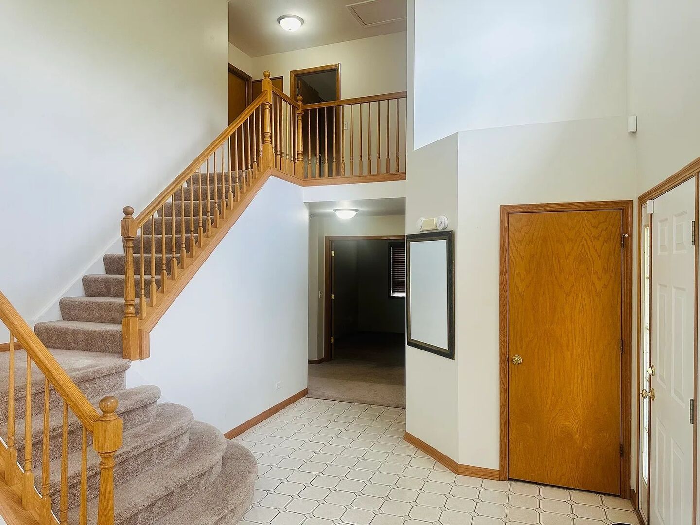 360 Thomas Drive, West Chicago, IL 60185