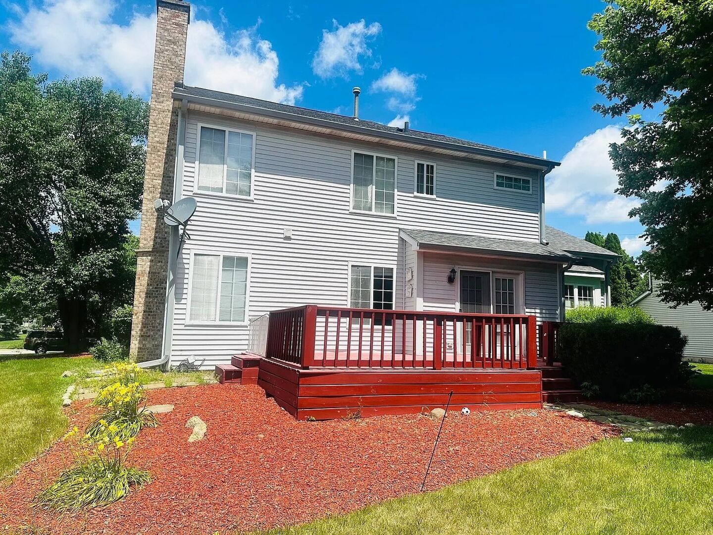 360 Thomas Drive, West Chicago, IL 60185