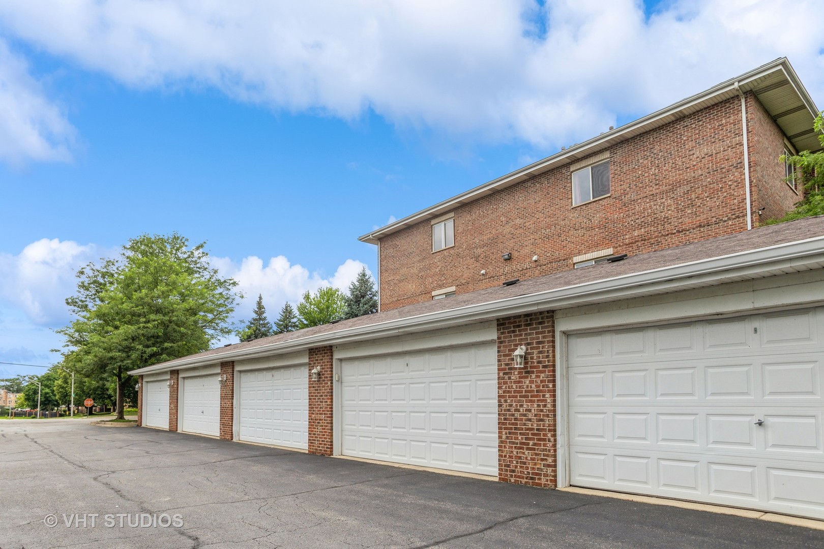 881 N Swift Road #106, Addison, IL 60101