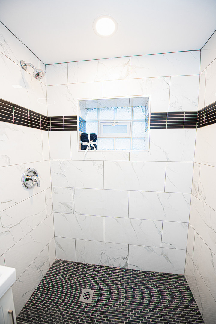 10151 S Avenue M, Chicago, IL 60617