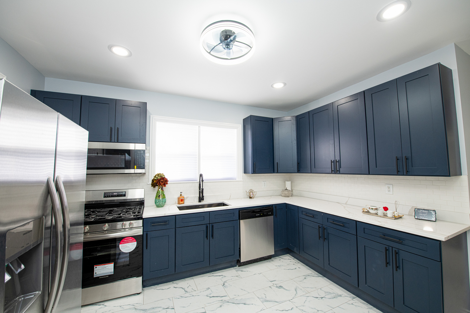 10151 S Avenue M, Chicago, IL 60617