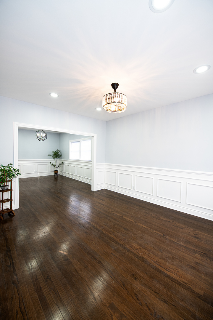 10151 S Avenue M, Chicago, IL 60617