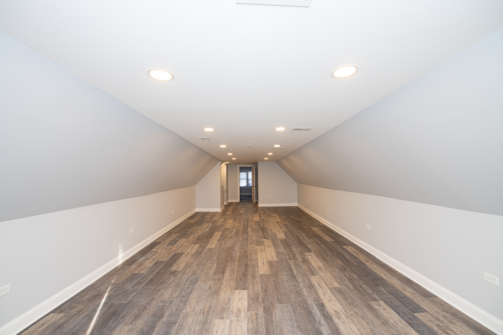 10151 S Avenue M, Chicago, IL 60617