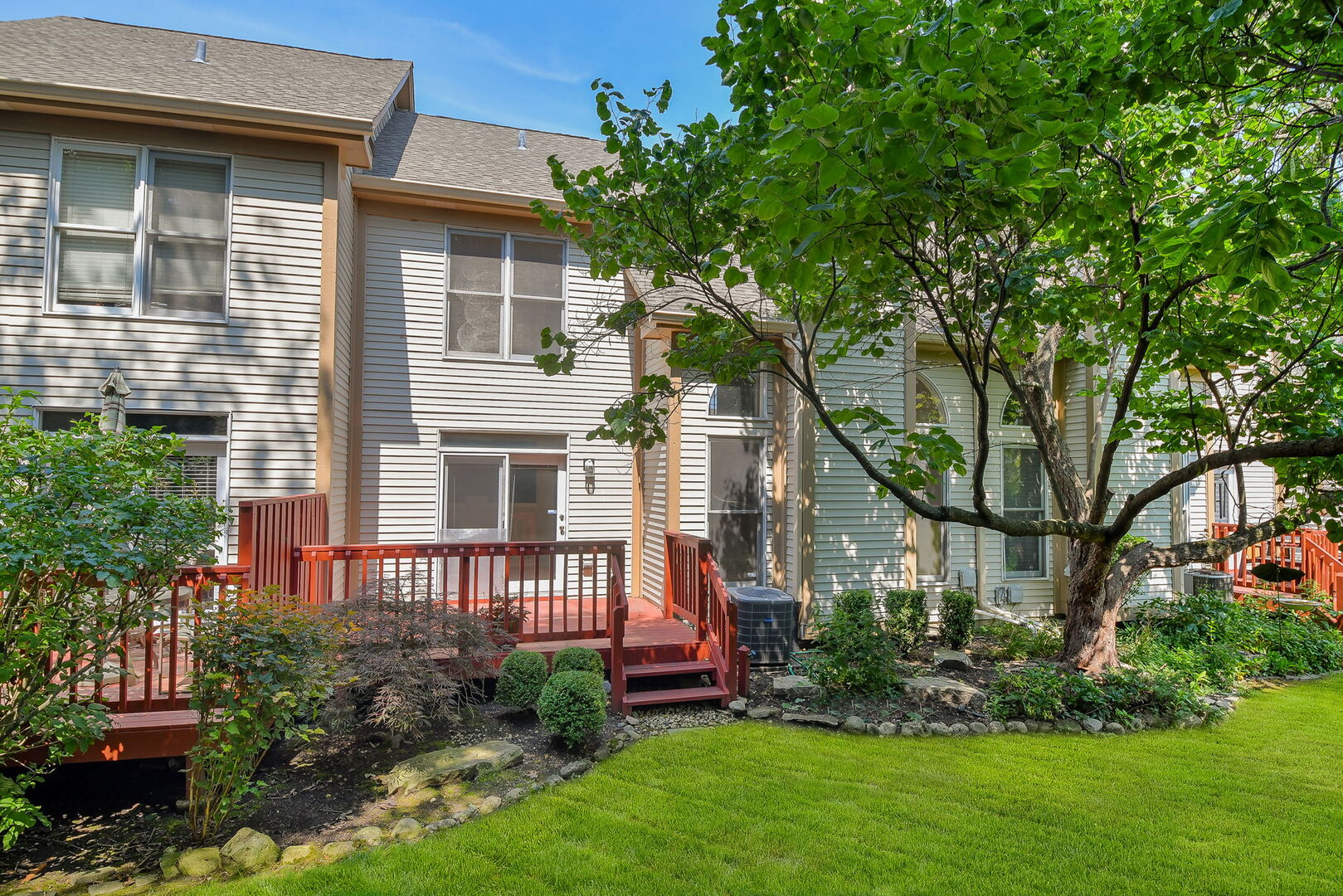 558 Harlowe Lane, Naperville, IL 60565