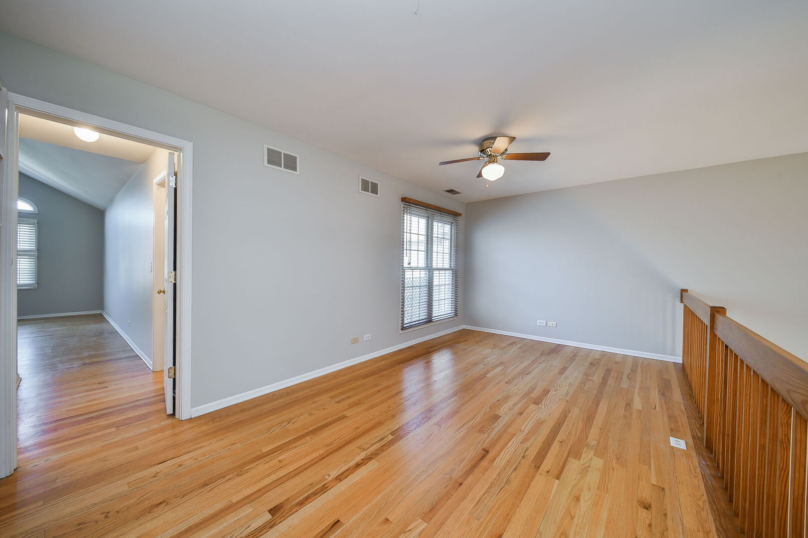 558 Harlowe Lane, Naperville, IL 60565