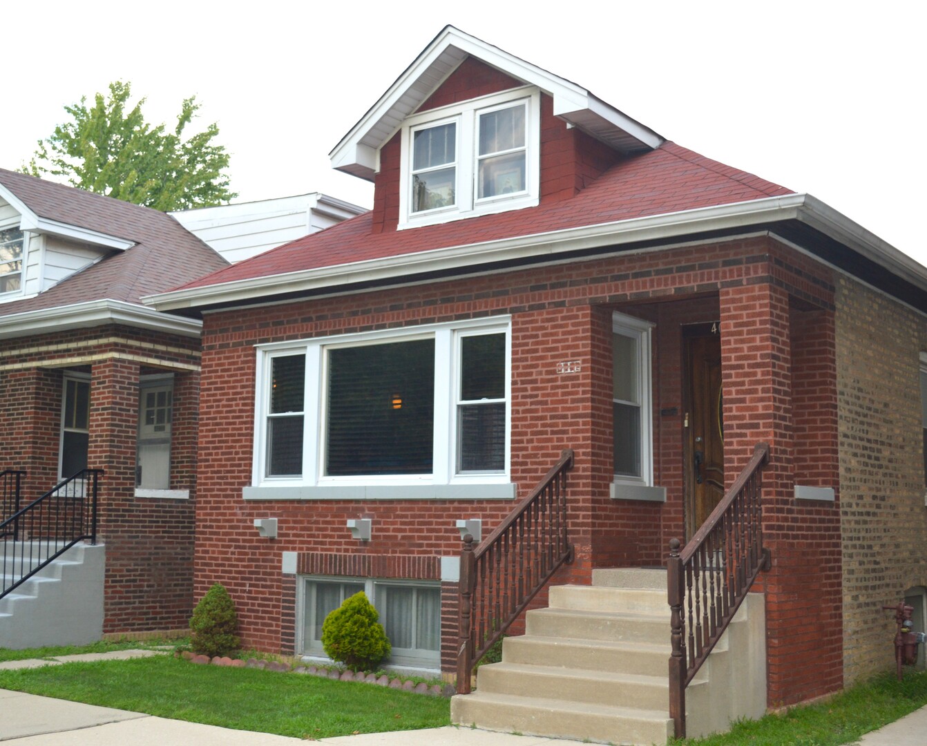4051 N Marmora Avenue, Chicago, IL 60634