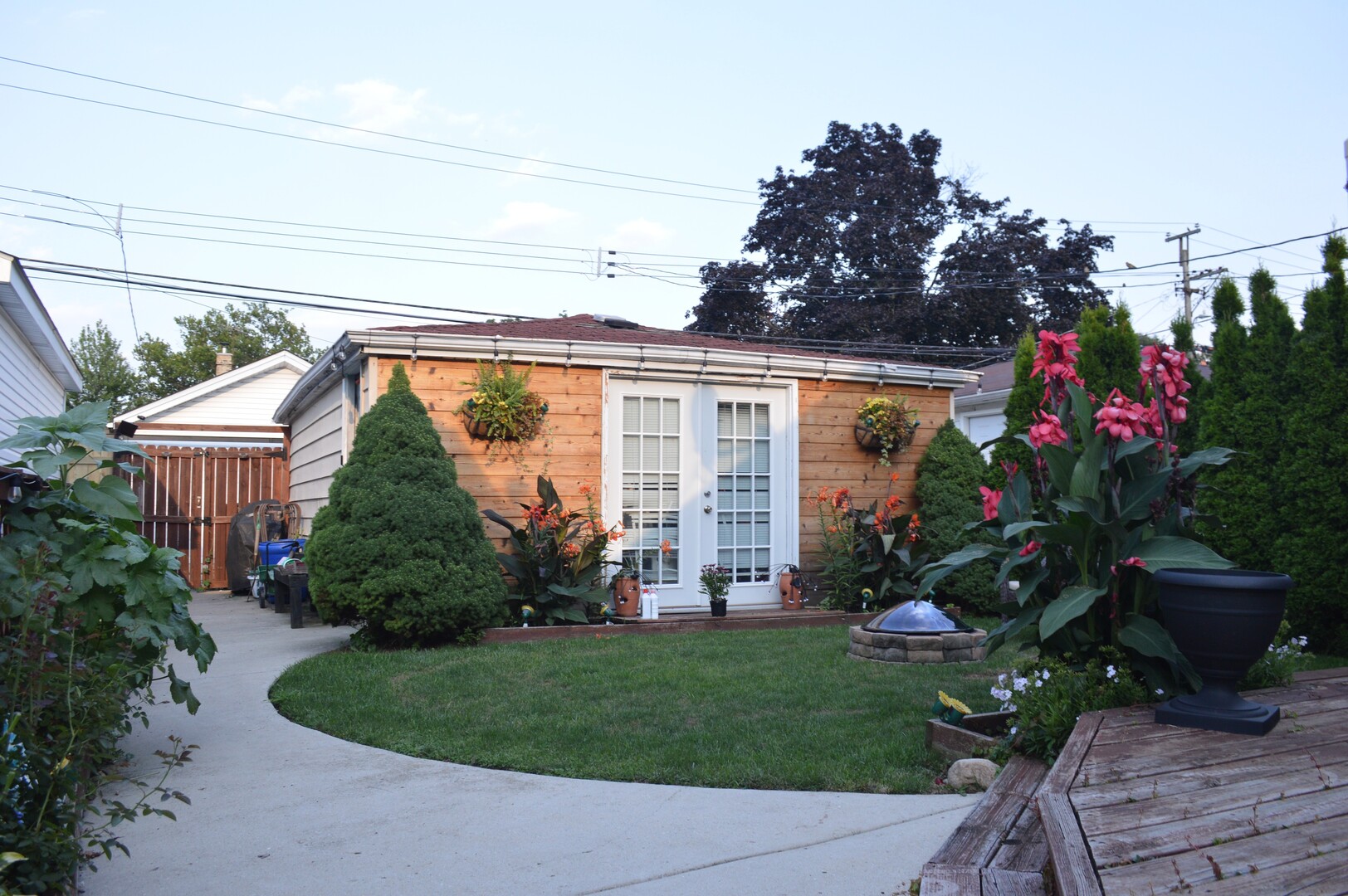 4051 N Marmora Avenue, Chicago, IL 60634