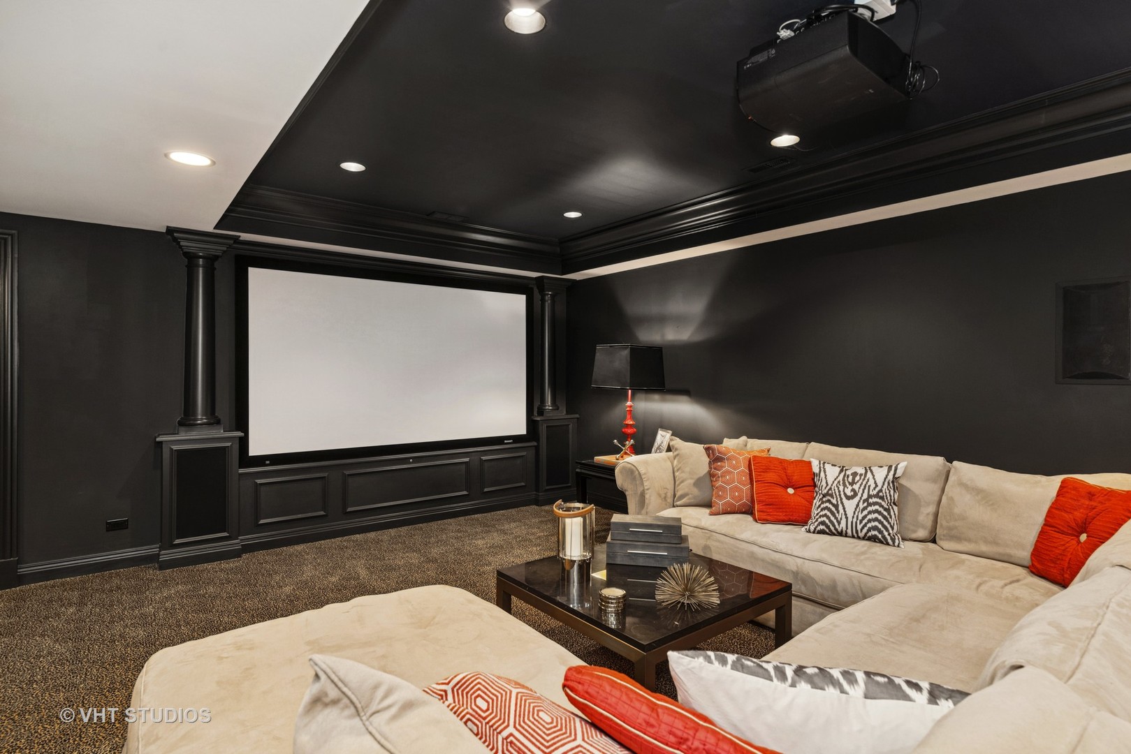 14875 Creekside Path, Green Oaks, IL 60048