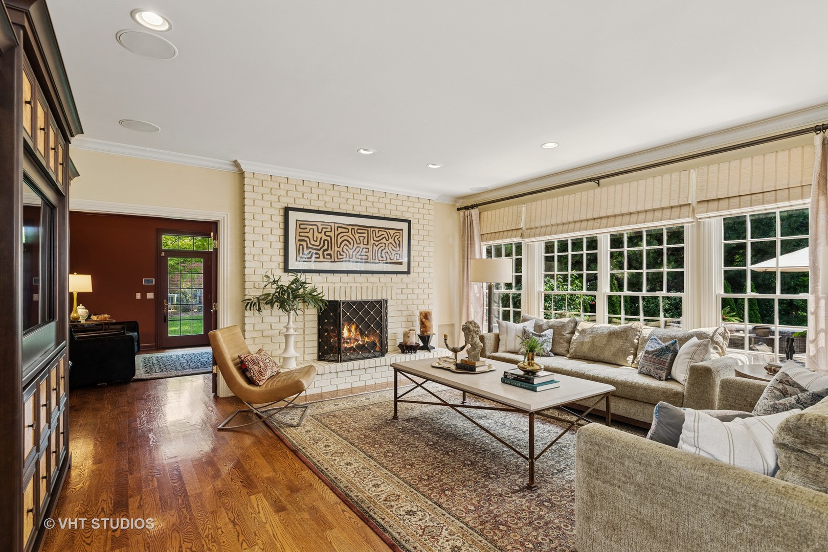 14875 Creekside Path, Green Oaks, IL 60048