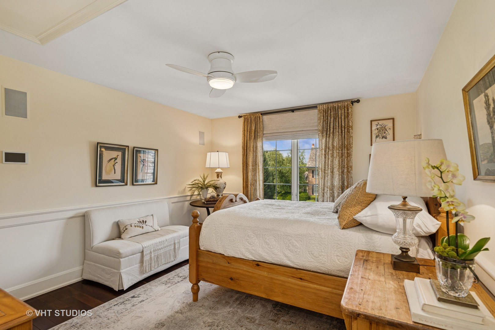 14875 Creekside Path, Green Oaks, IL 60048