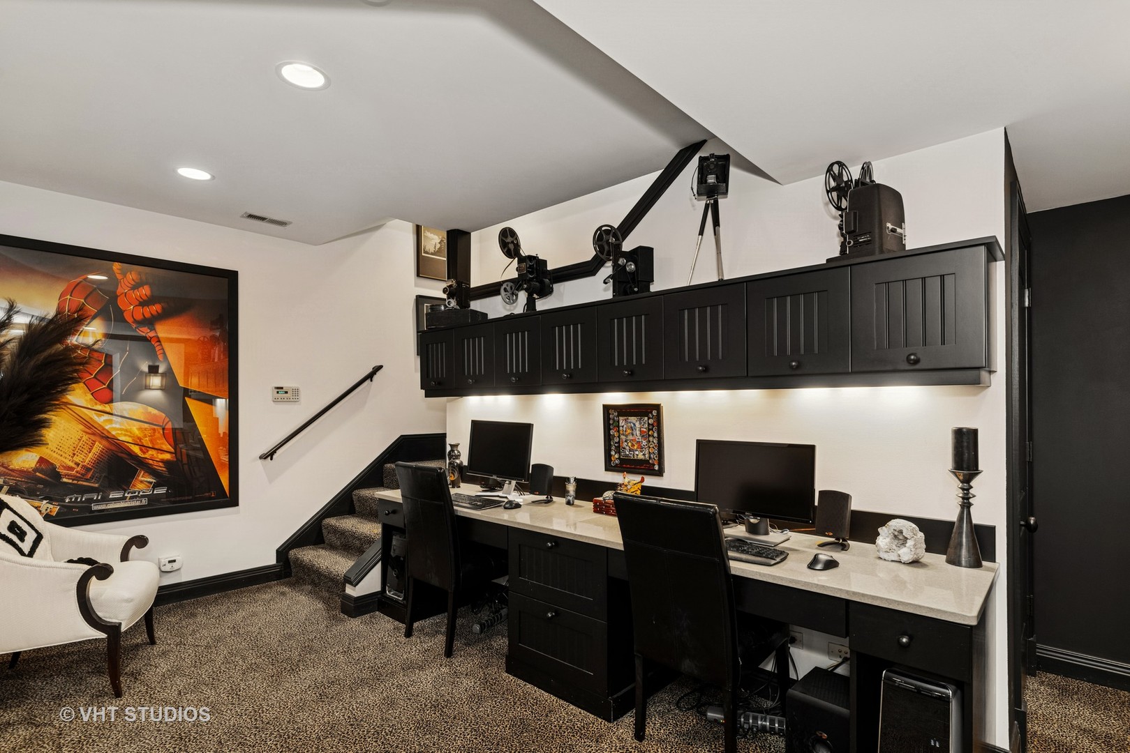 14875 Creekside Path, Green Oaks, IL 60048