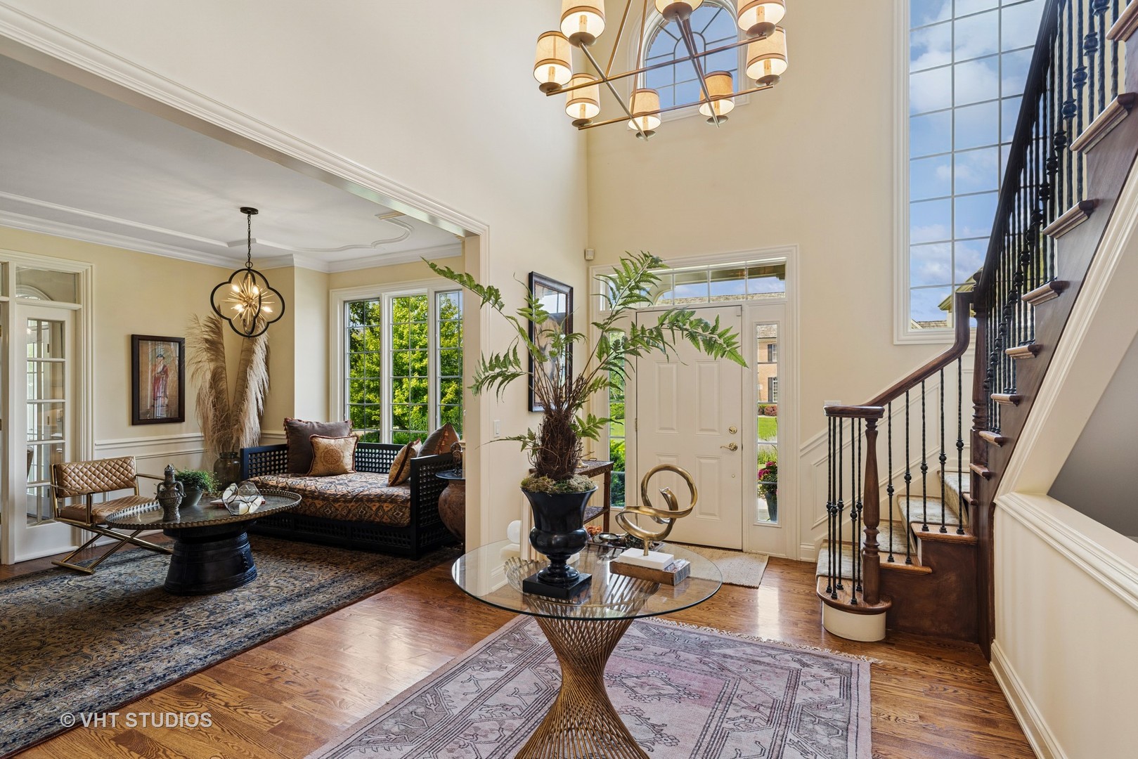 14875 Creekside Path, Green Oaks, IL 60048