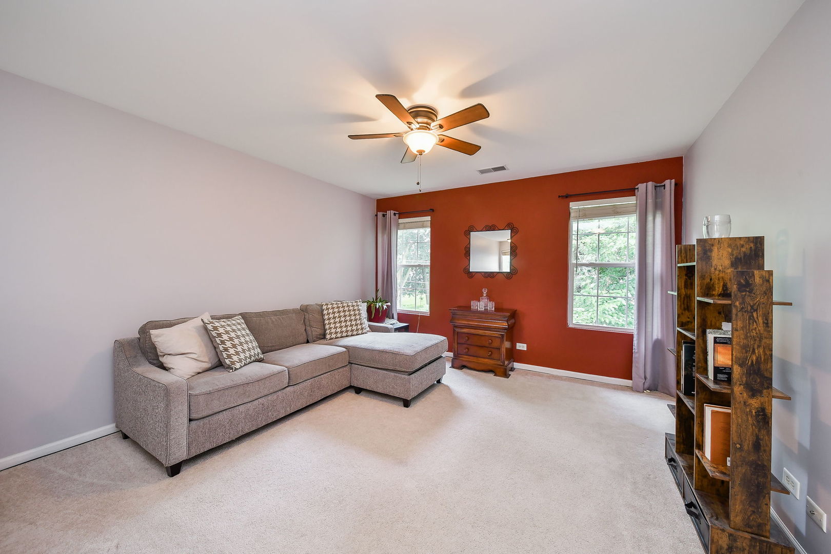 2405 Stoughton Circle, Aurora, IL 60502