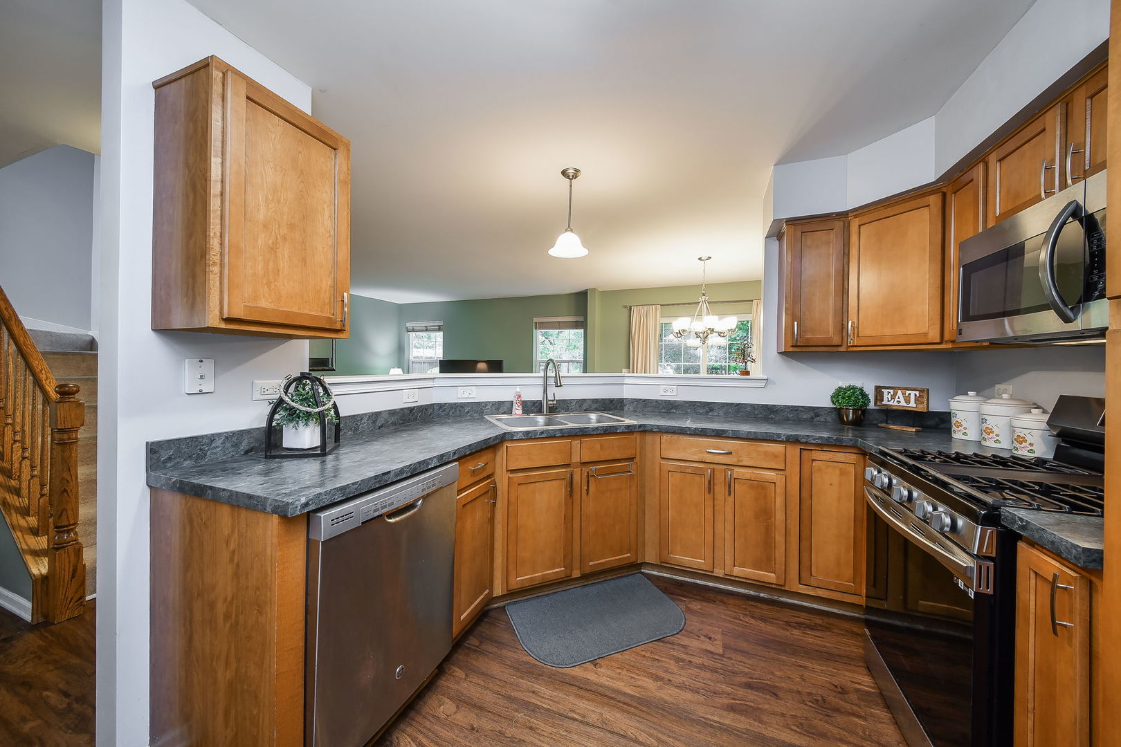 2405 Stoughton Circle, Aurora, IL 60502