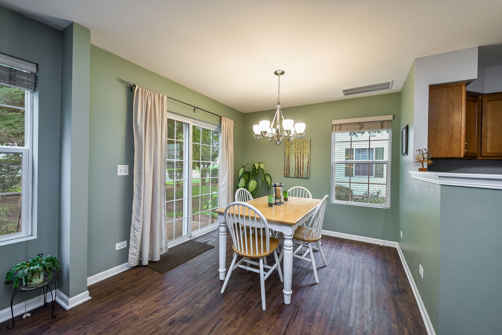2405 Stoughton Circle, Aurora, IL 60502