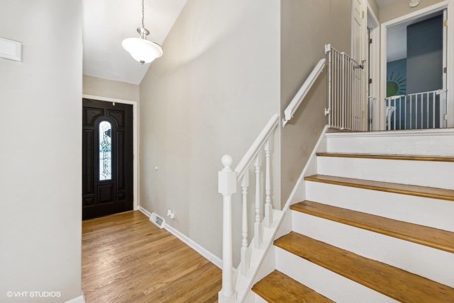 26W241 Jewell Road, Winfield, IL 60190