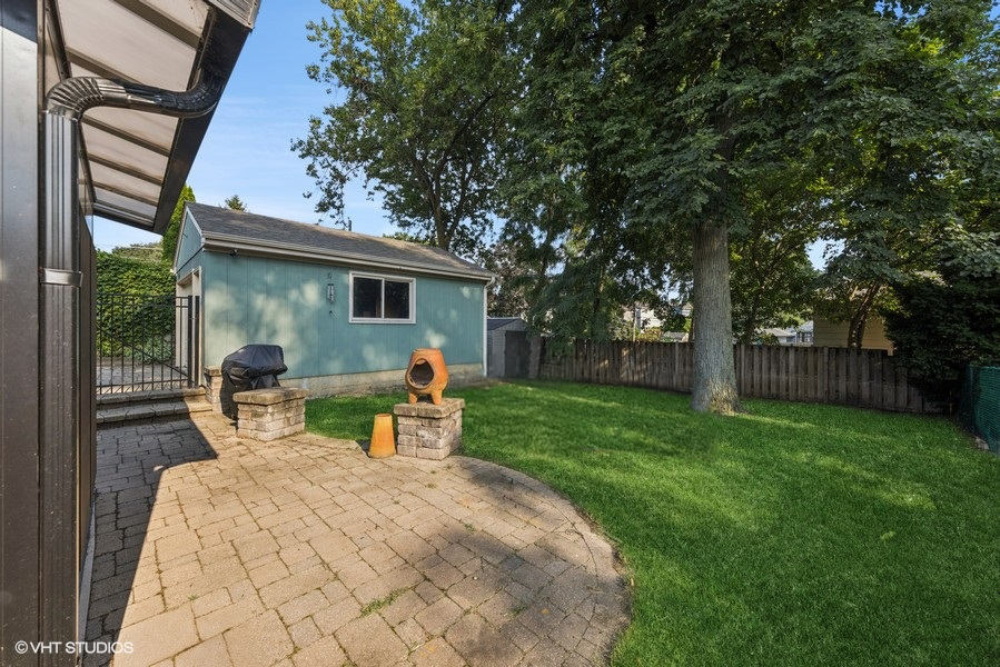 26W241 Jewell Road, Winfield, IL 60190