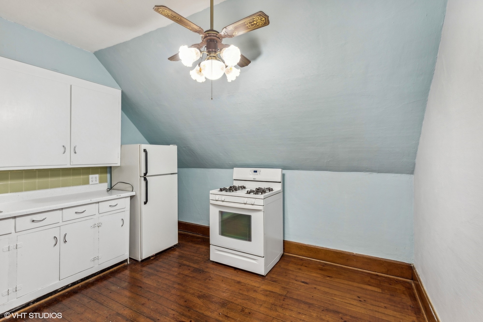 309 E Corning Avenue, Peotone, IL 60468