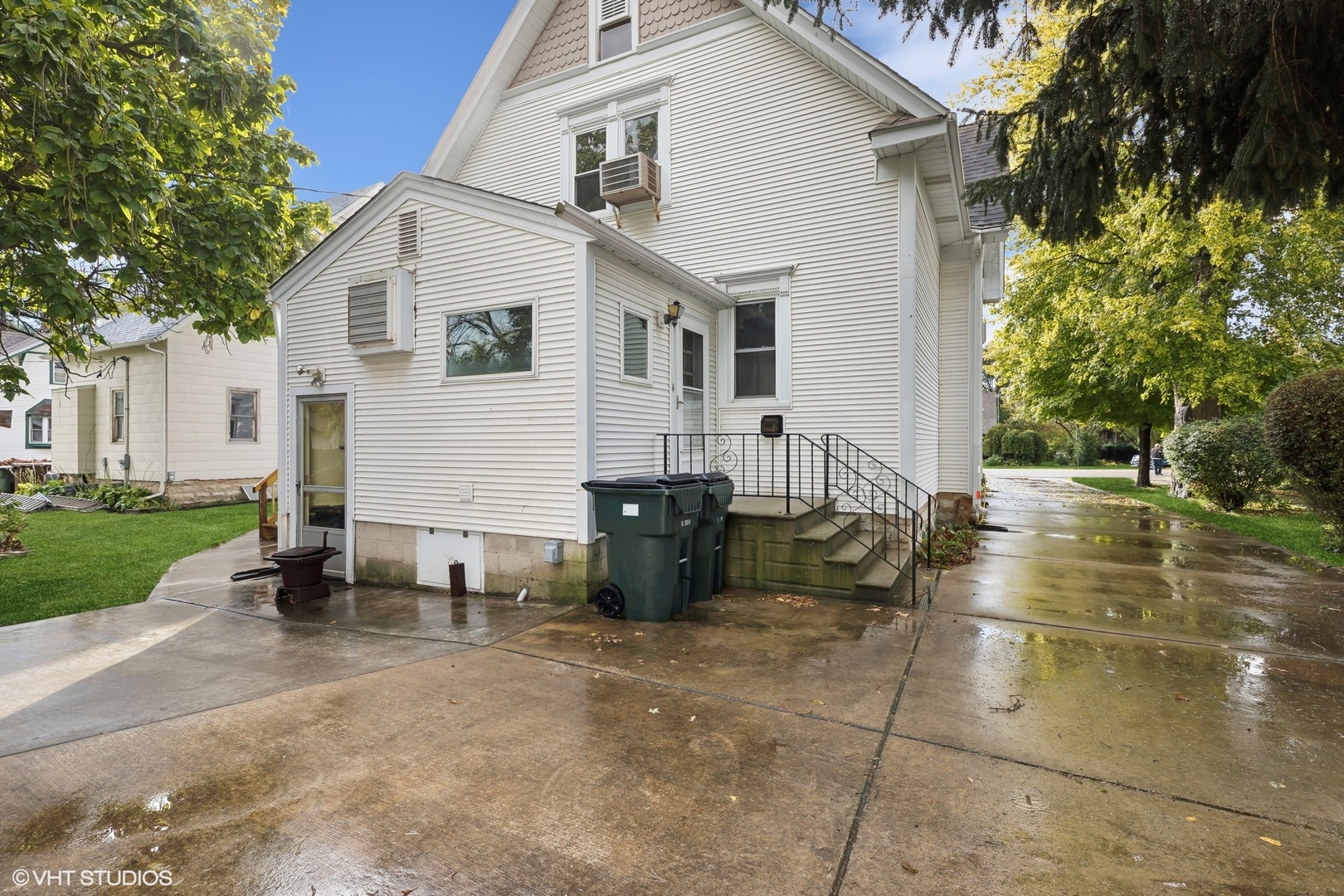 309 E Corning Avenue, Peotone, IL 60468