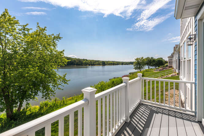215 Leeward Way, Ottawa, IL 61350