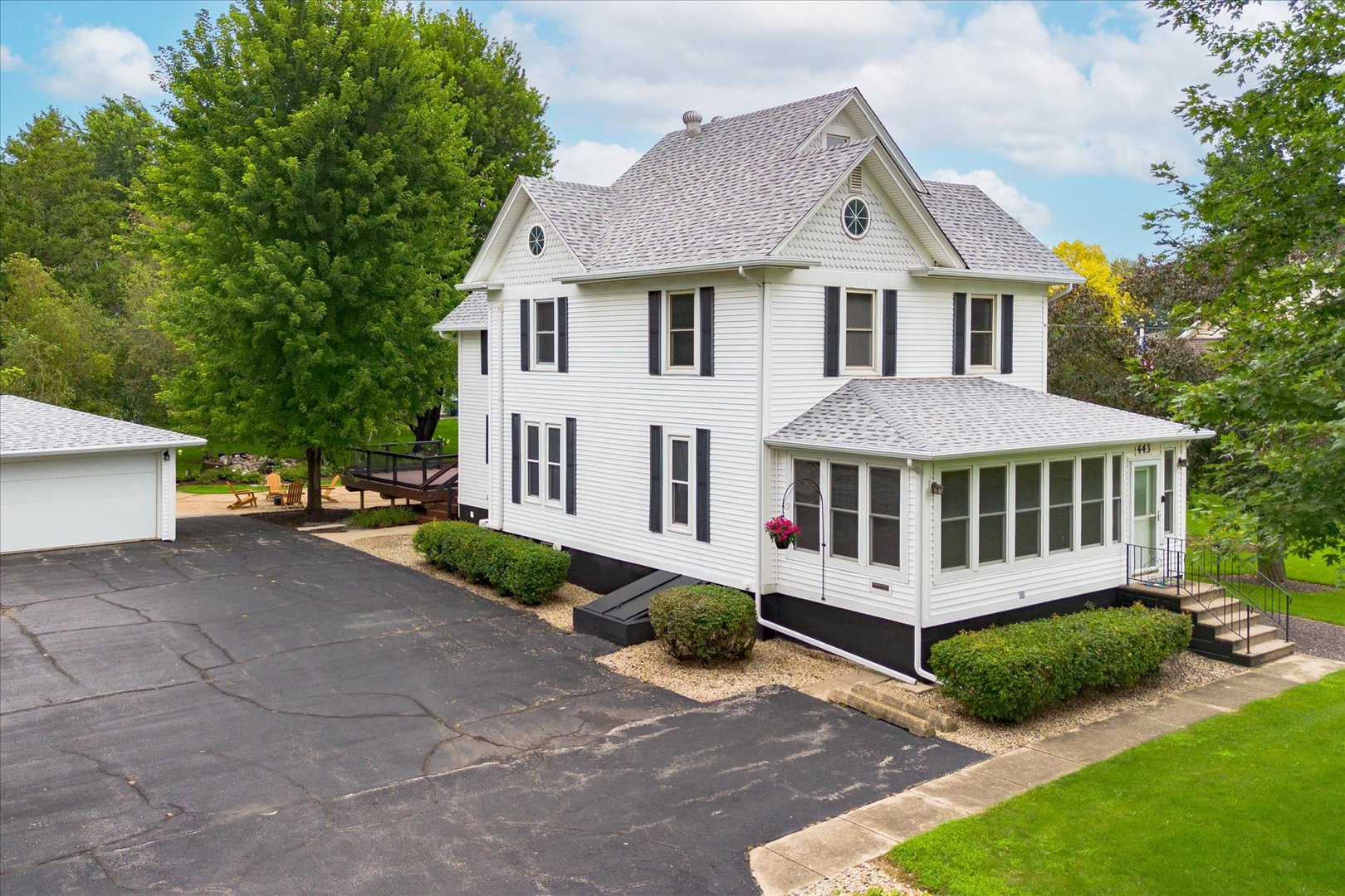 443 E Peru Street, Princeton, IL 61356