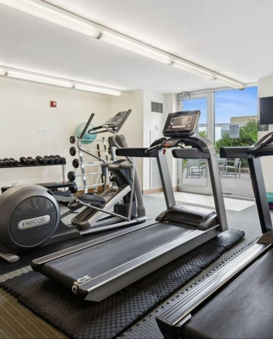 1640 Maple Avenue #804, Evanston, IL 60201