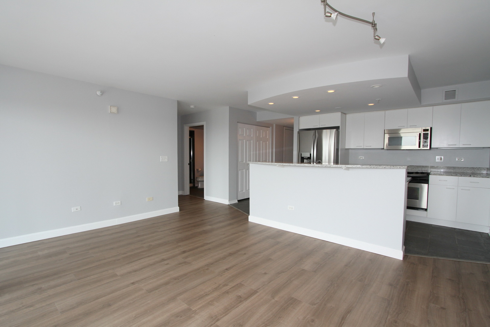 1640 Maple Avenue #804, Evanston, IL 60201