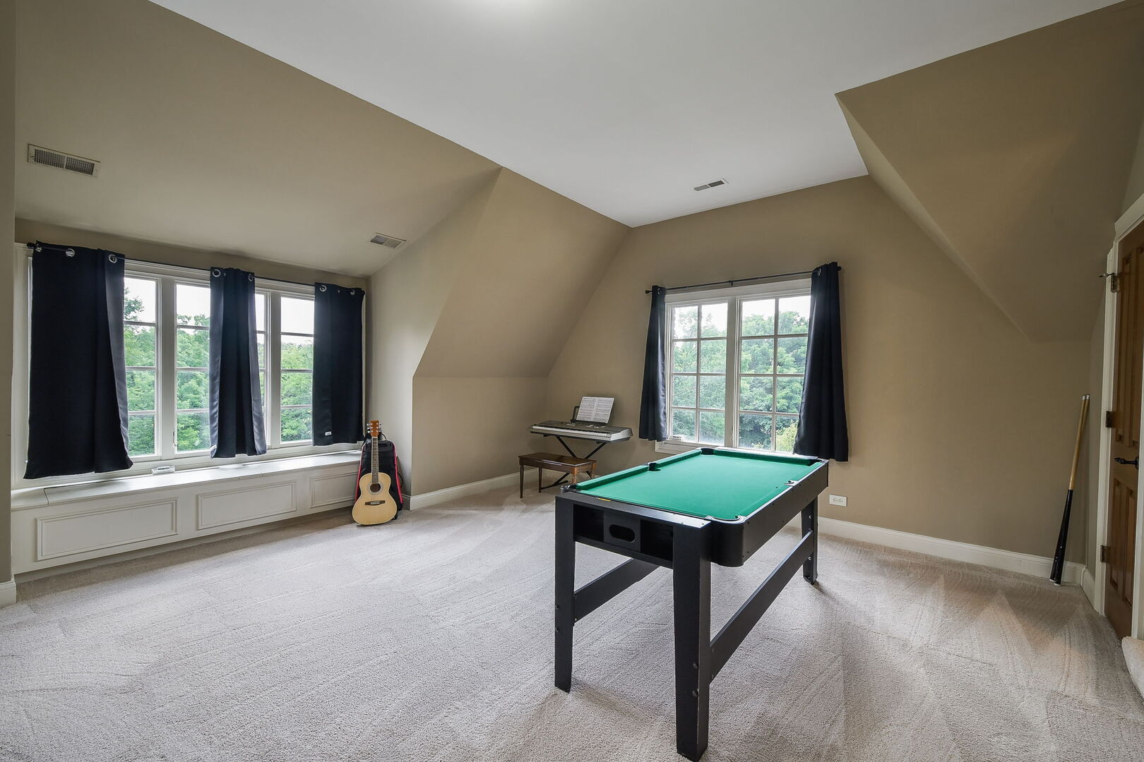 34W791 Army Trail Road, Wayne, IL 60184