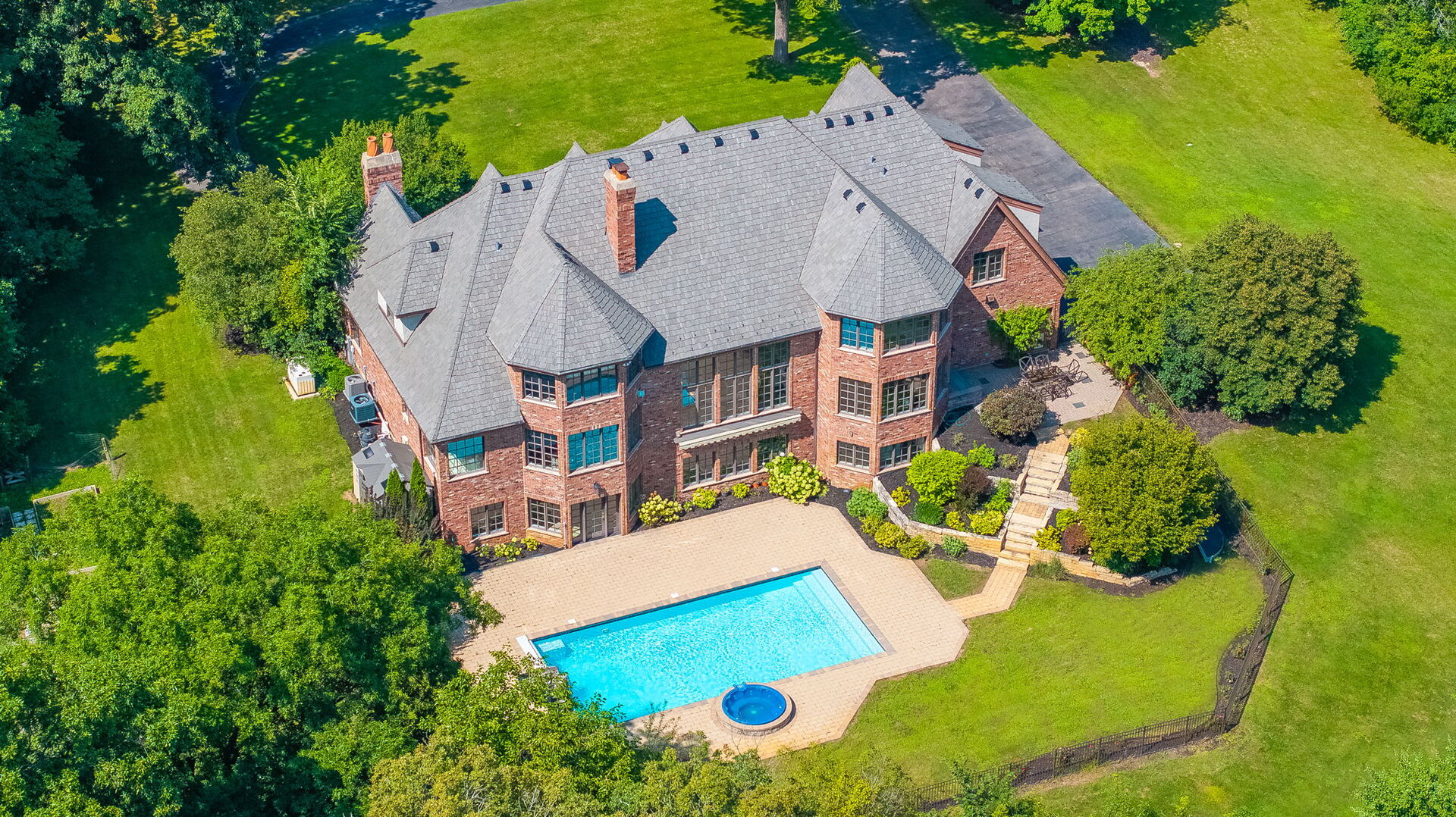 34W791 Army Trail Road, Wayne, IL 60184