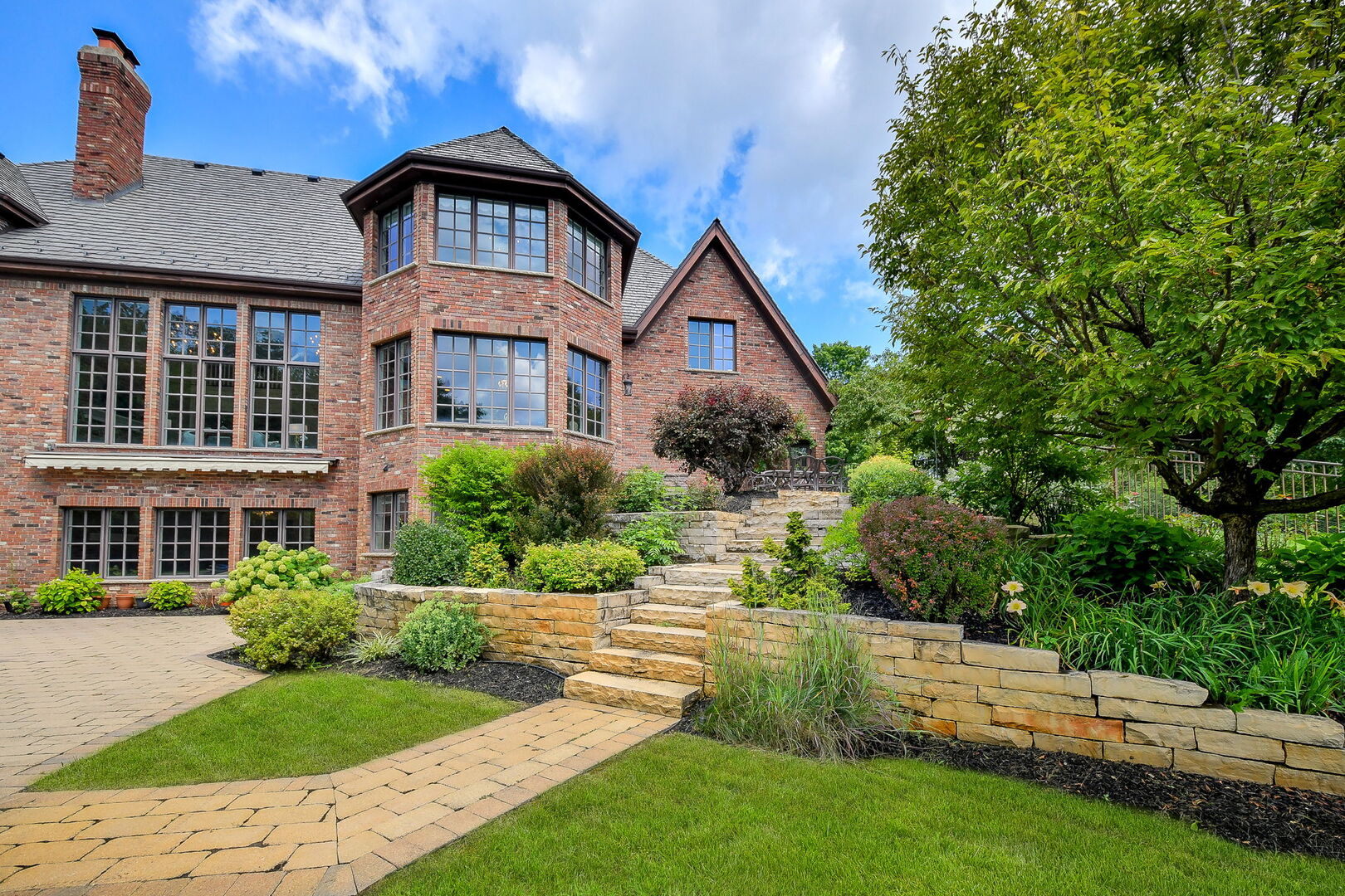 34W791 Army Trail Road, Wayne, IL 60184