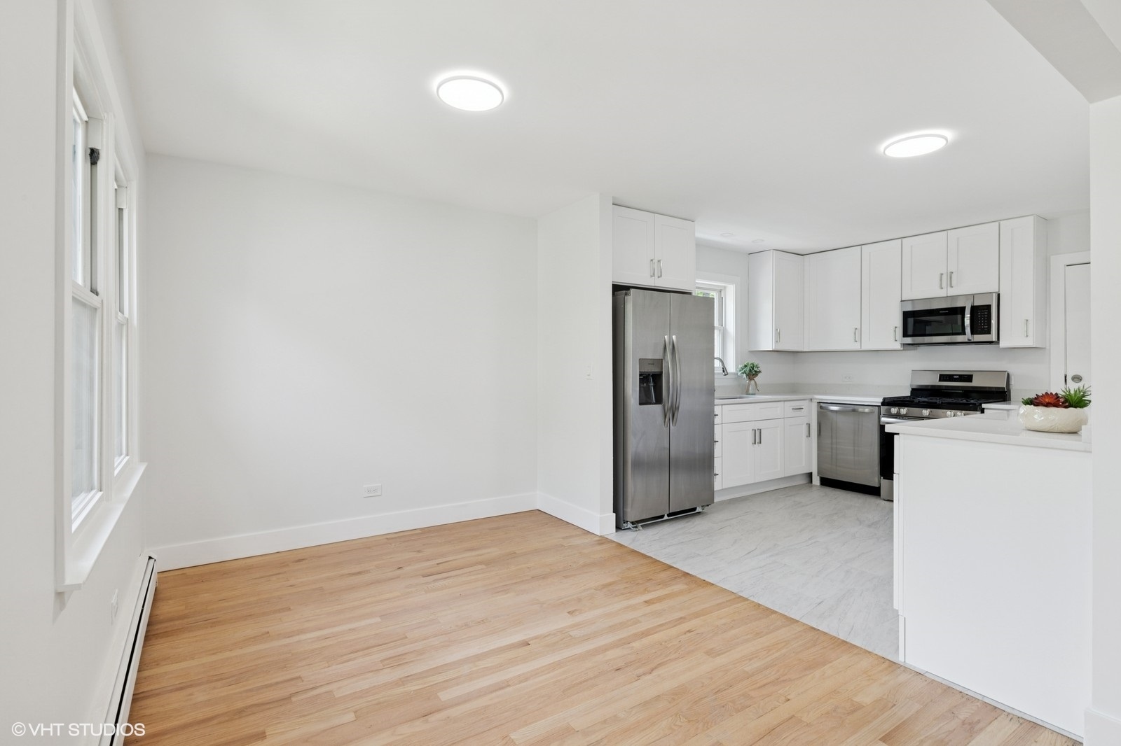 512 W Ida Court #2, Mount Prospect, IL 60056
