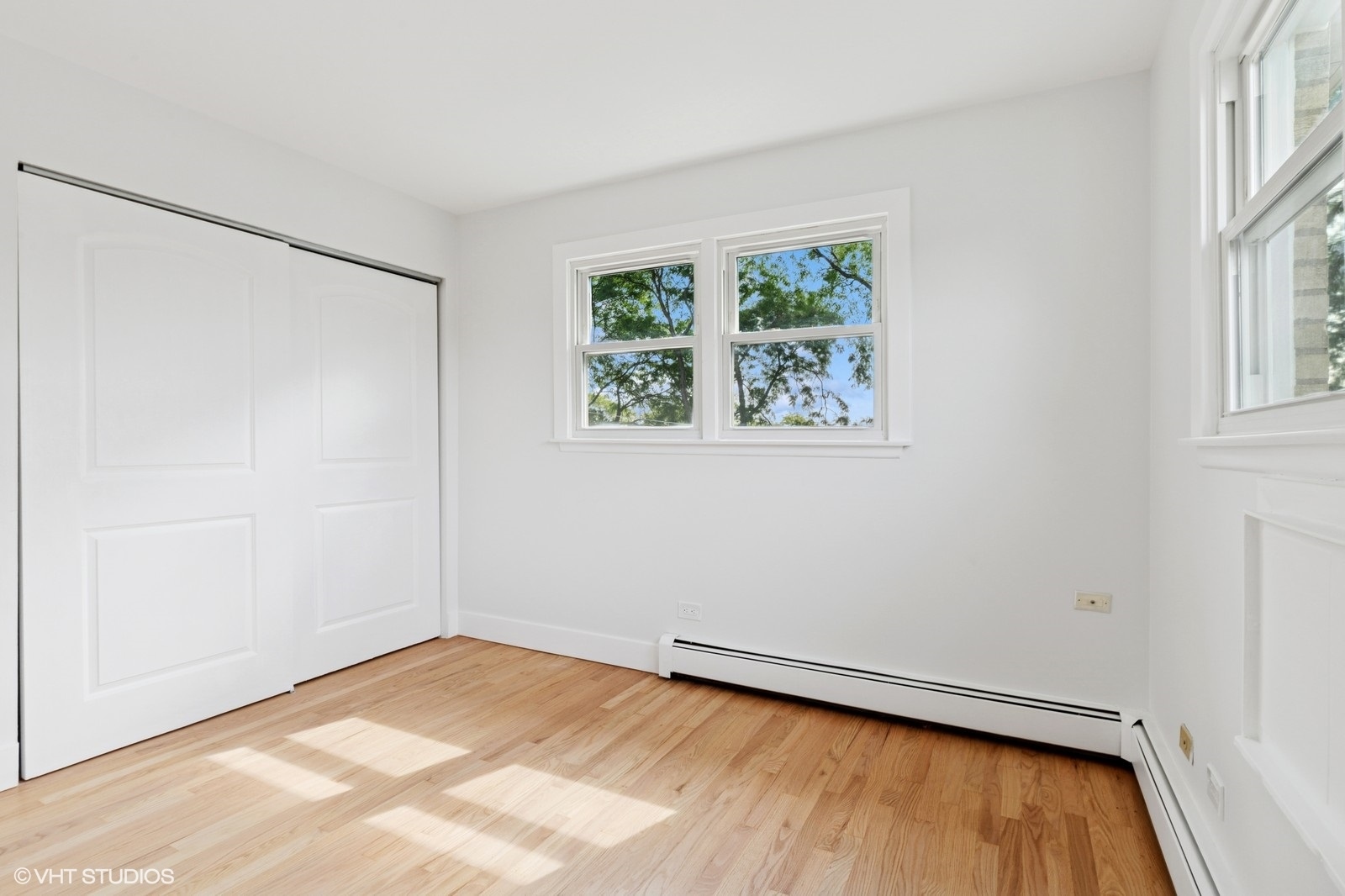 512 W Ida Court #2, Mount Prospect, IL 60056