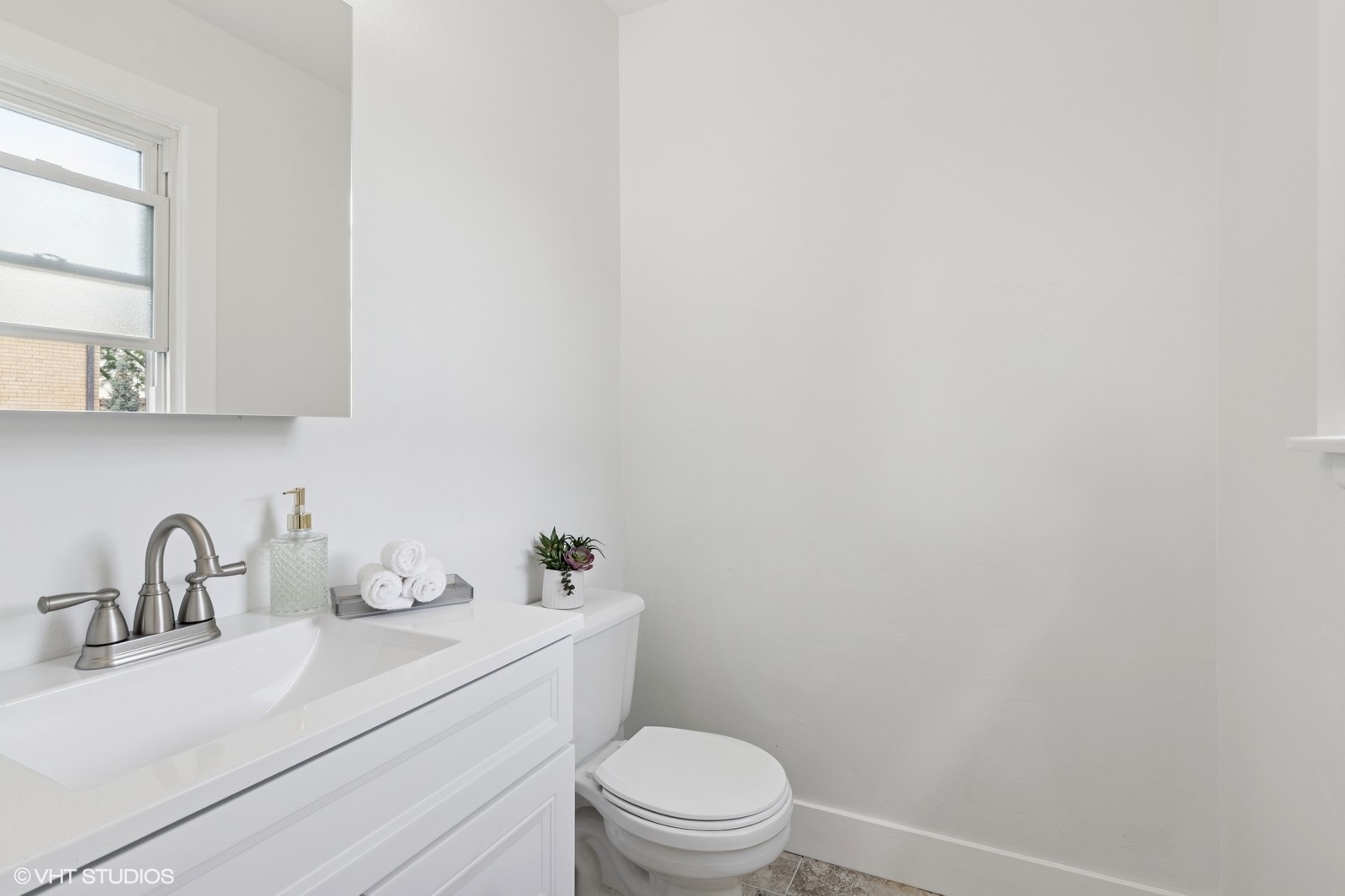 512 W Ida Court #2, Mount Prospect, IL 60056