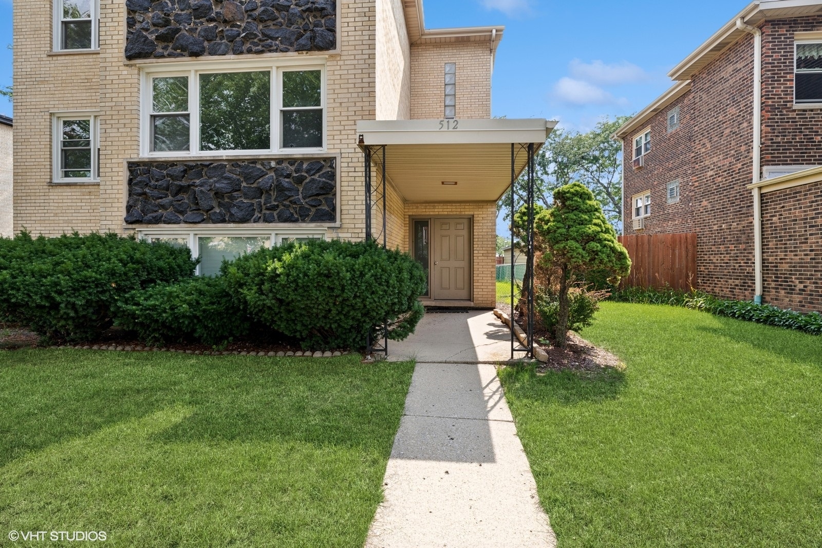 512 W Ida Court #2, Mount Prospect, IL 60056