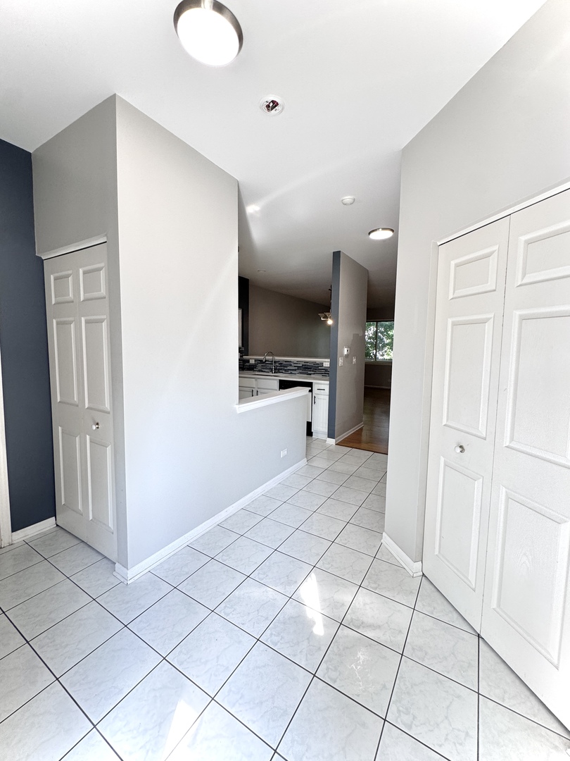 2130 Fulham Drive, Naperville, IL 60564