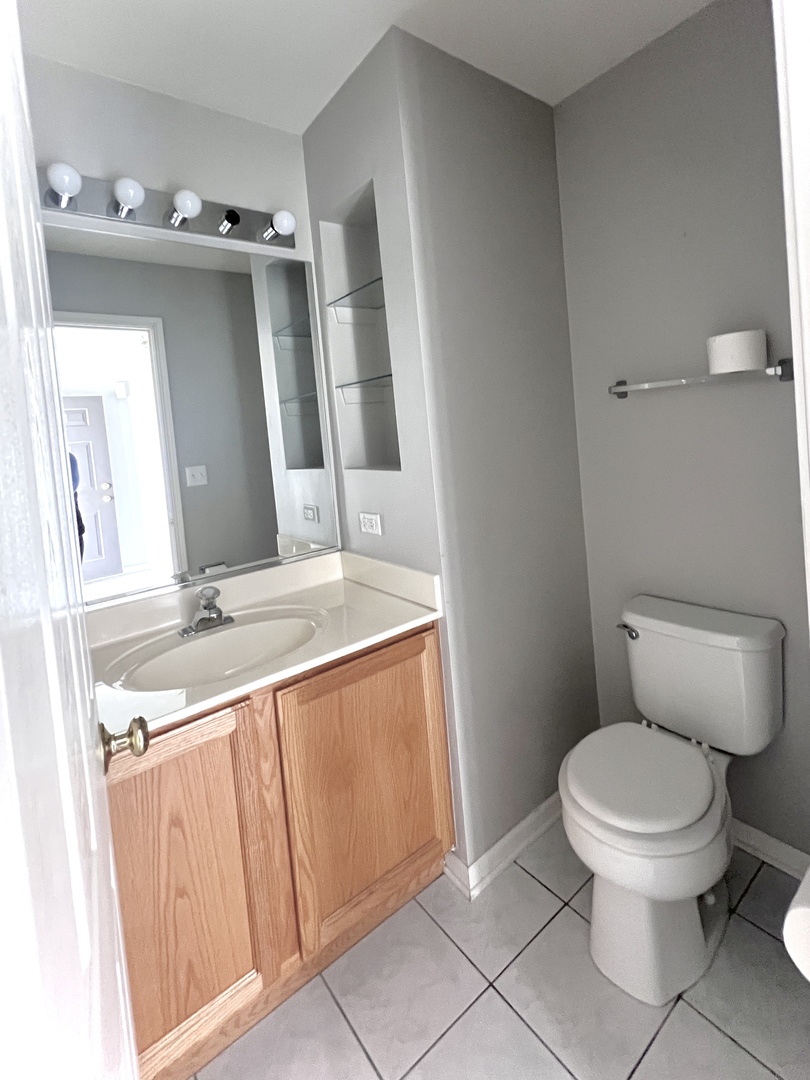 2130 Fulham Drive, Naperville, IL 60564