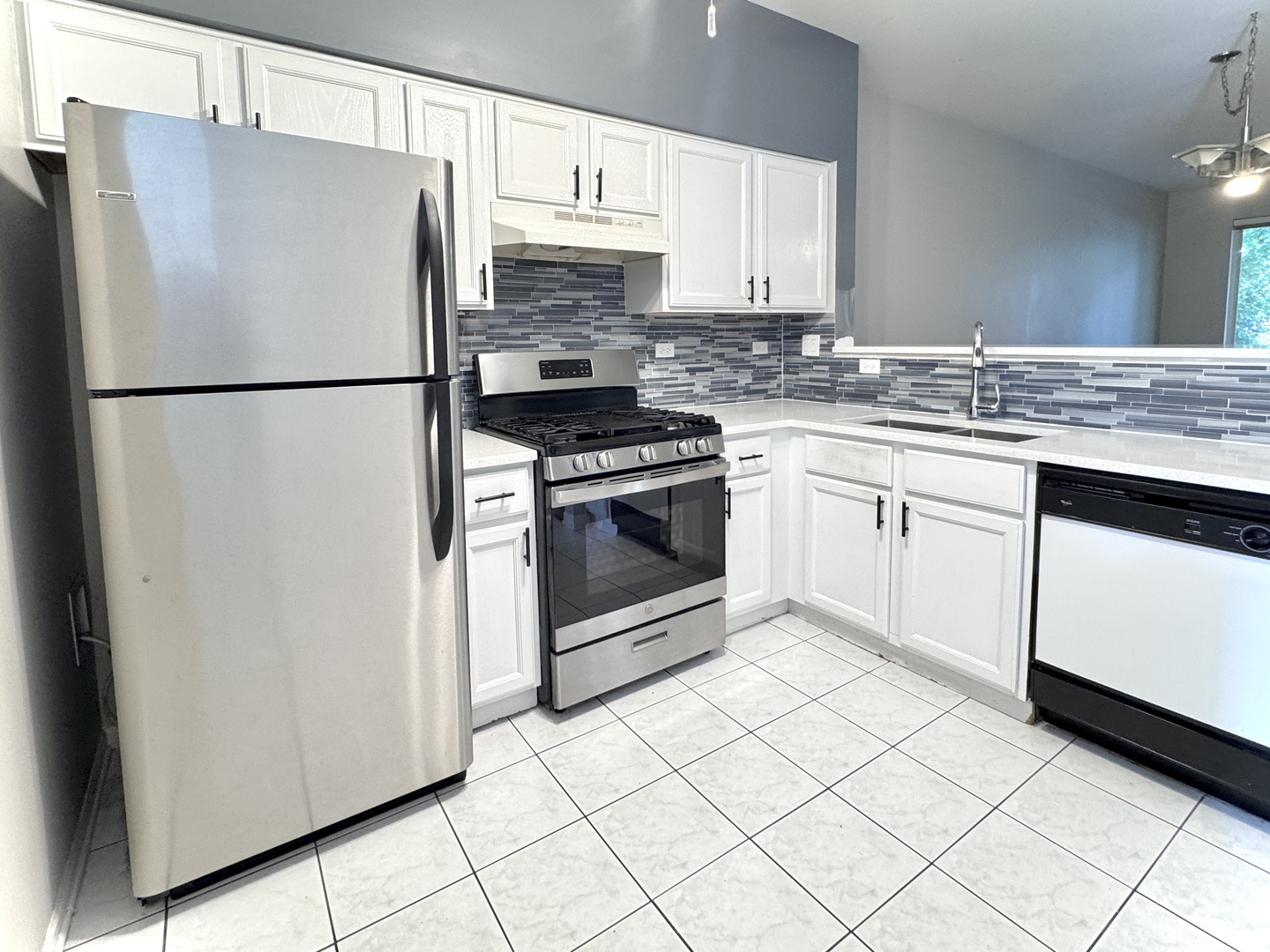 2130 Fulham Drive, Naperville, IL 60564