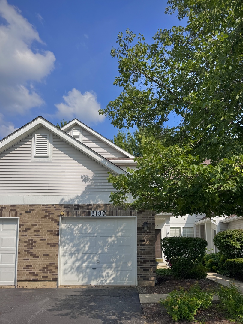 2130 Fulham Drive, Naperville, IL 60564