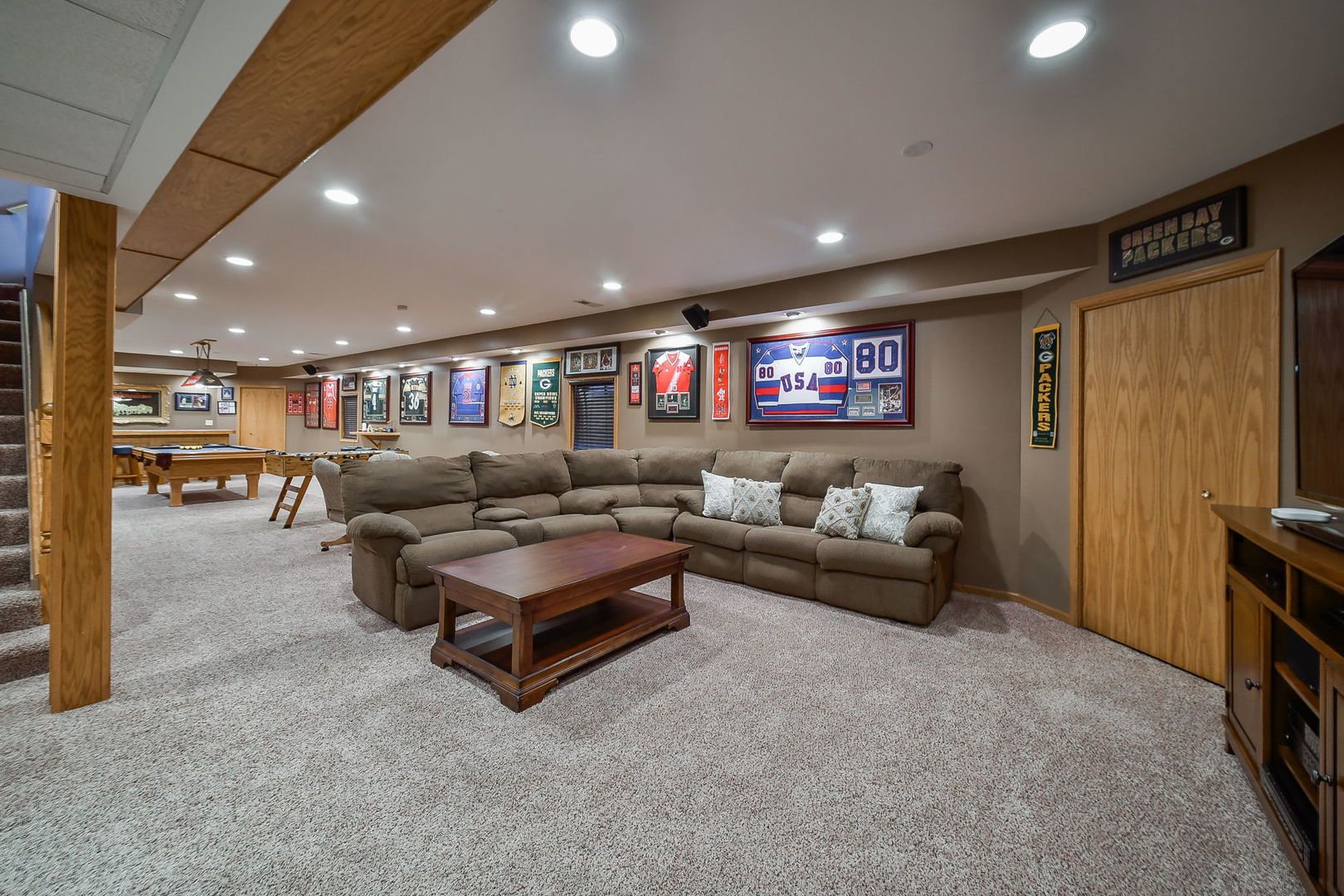 2925 Andrus Drive, West Chicago, IL 60185